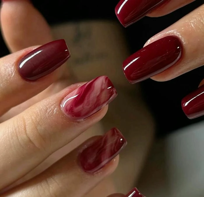 nail màu đỏ cherry xinh xắn