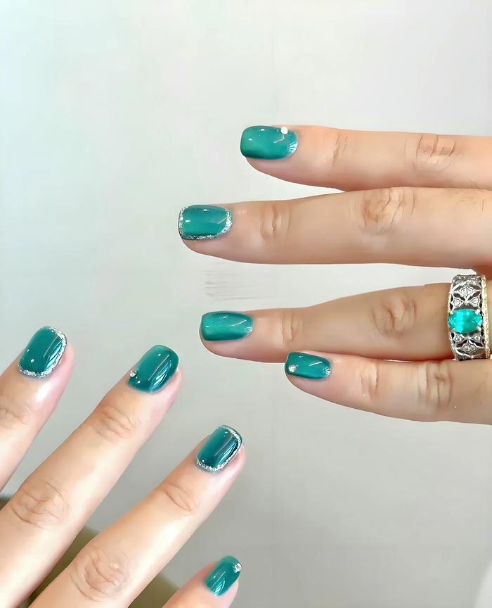 nail màu xanh ngọc đẹp đơn giản