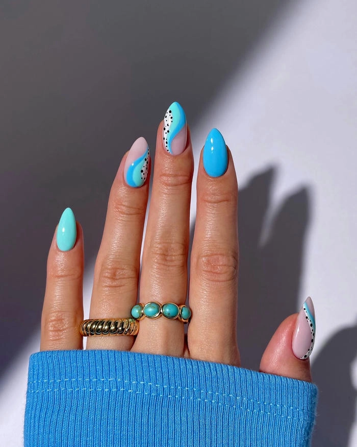 nail màu xanh ngọc sáng tạo
