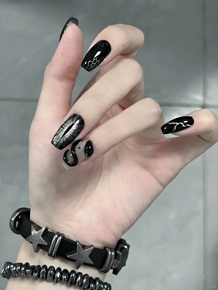 nail rắn đẹp cá tính