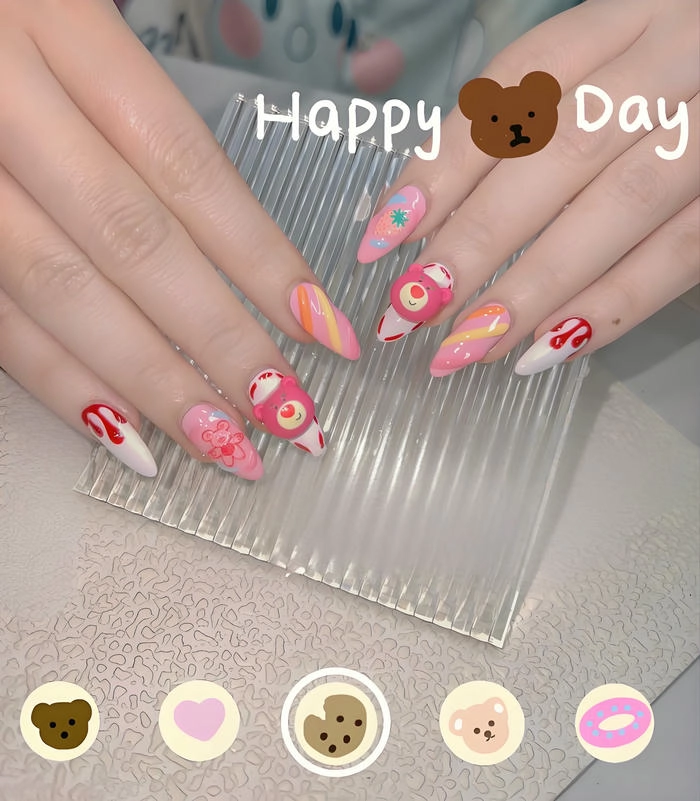 nail tay gấu dâu