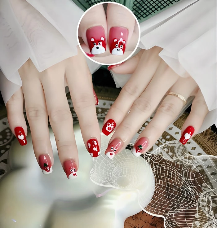 nail tay vẽ gấu dâu siêu đẹp