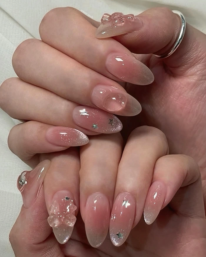 nail tay xinh đính nơ