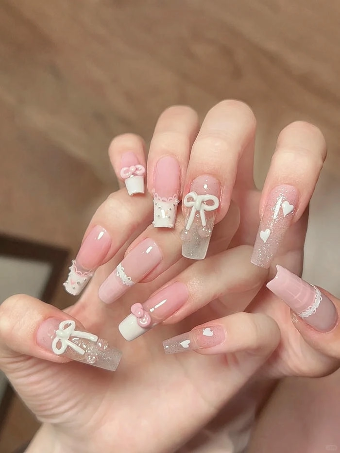 nail tay xinh gắn nơ