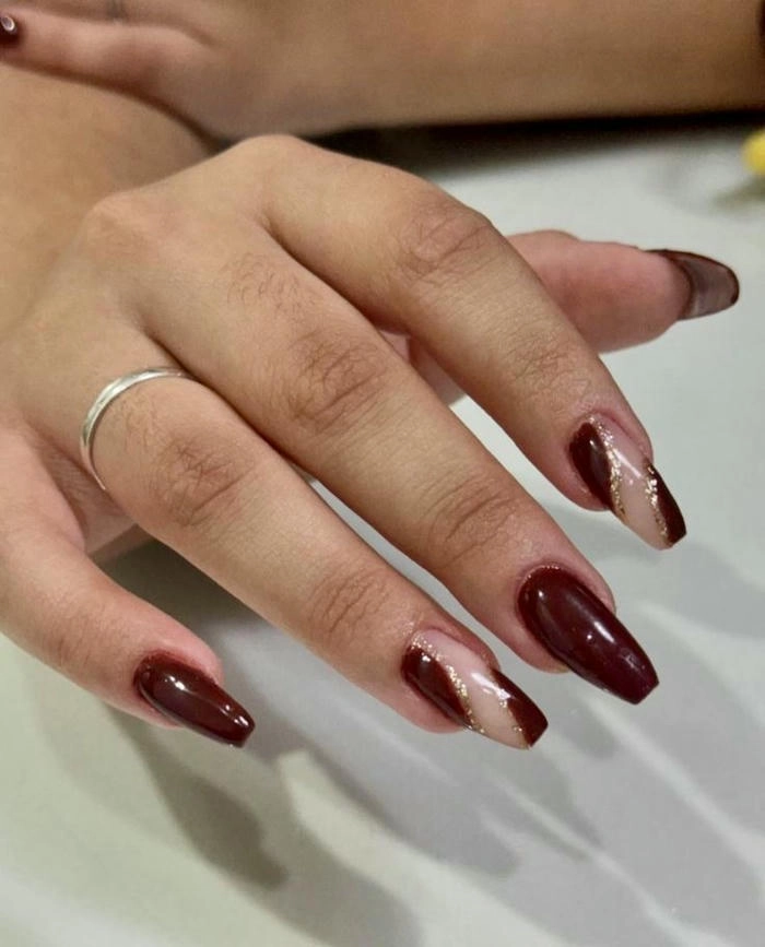 nail thang vuông màu đỏ cherry tone da