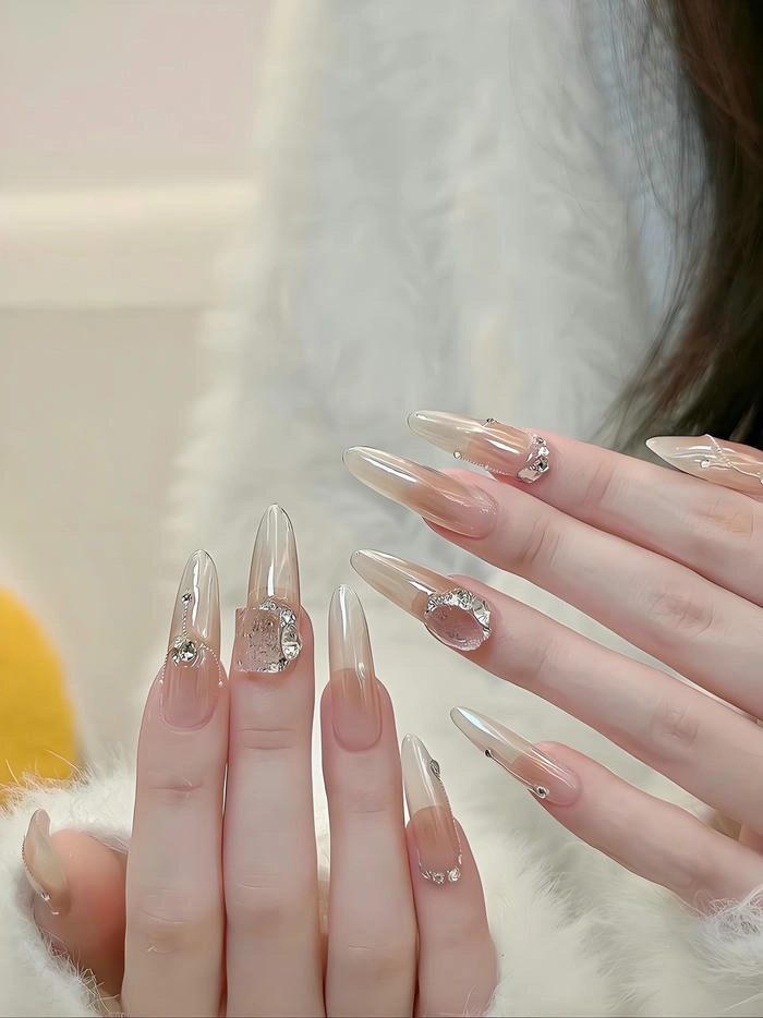 nail trong suốt đẹp