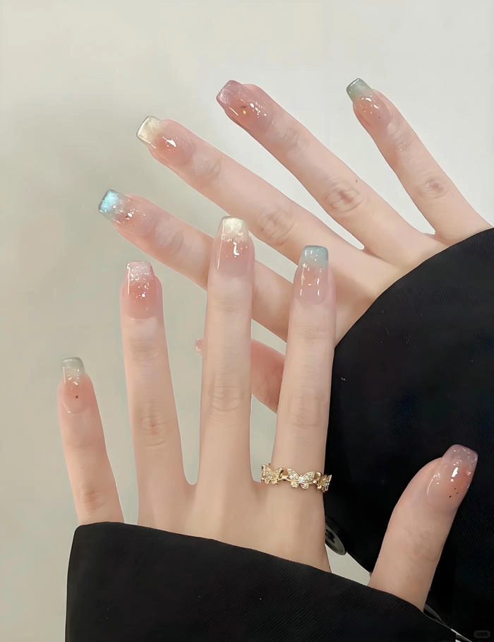 nail trong suốt móng vuông