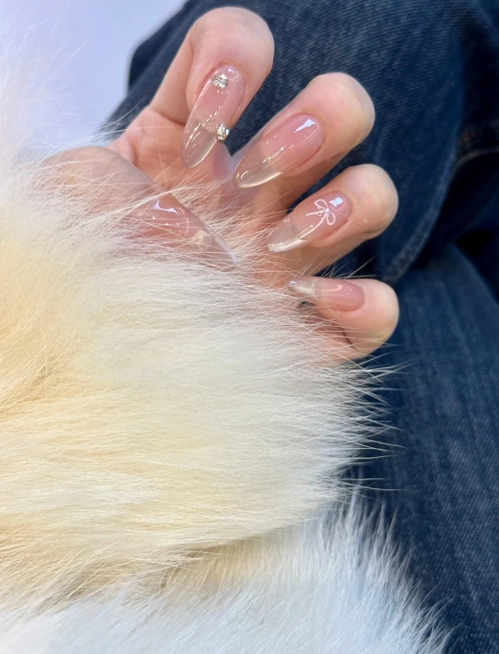 nail trong suốt xinh