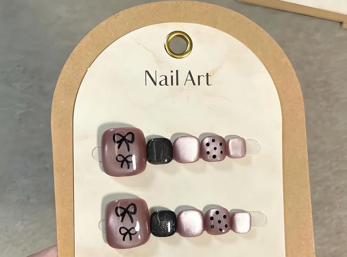 Bộ nail chân đơn giản kiểu Nhật