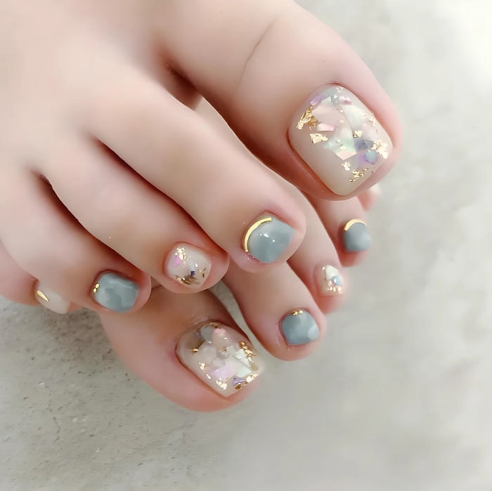 Mẫu nail chân màu xanh ngọc đậm