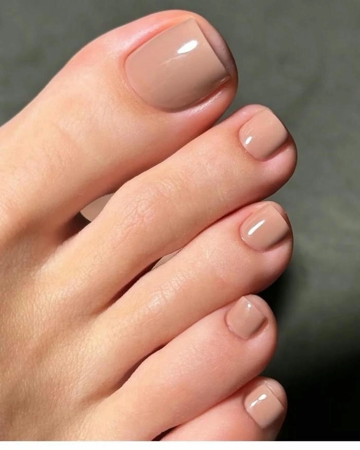 Mẫu nail chân nude tone da