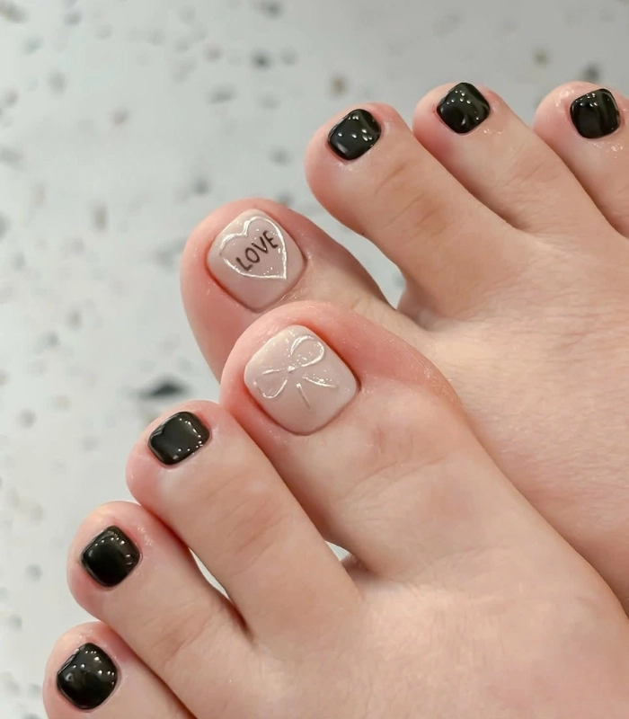 Mẫu nail chân tôn da ngăm