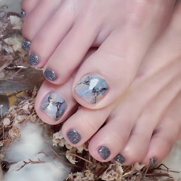 Mẫu nail chân vân đá phong cách Hàn