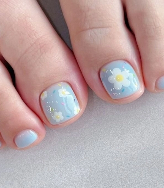 Mẫu nail chân vẽ đơn giản cho mùa hè