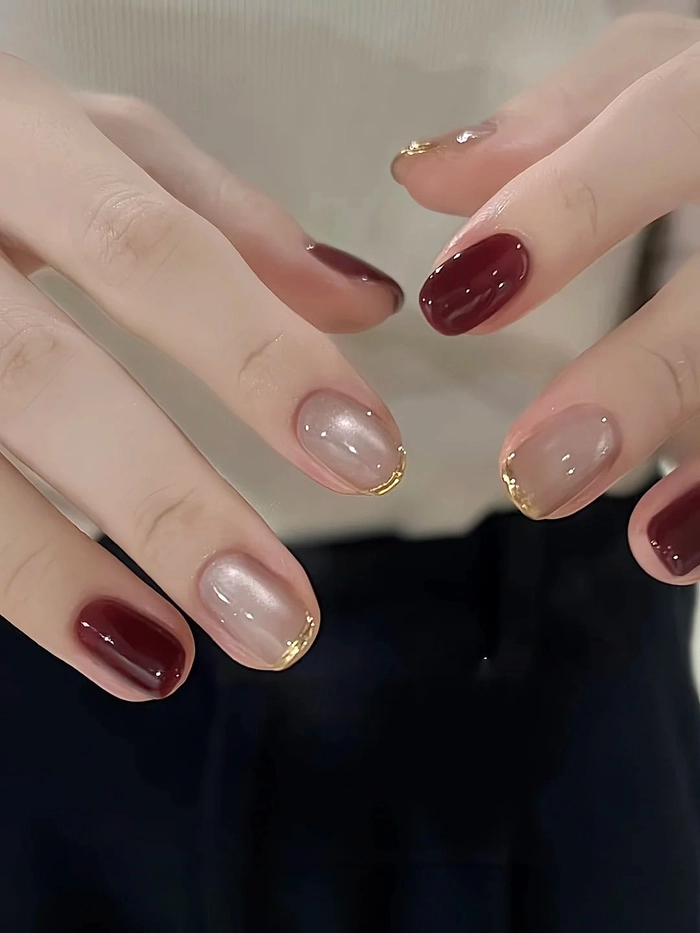 Mẫu nail cho người già ánh kim