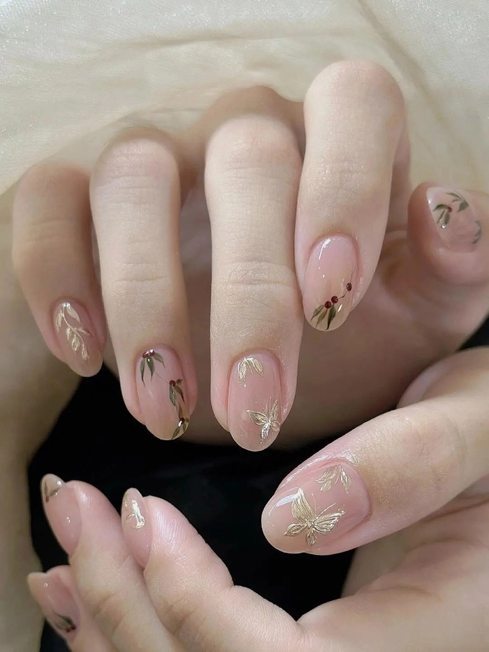 Mẫu nail cho người lớn tuổi đơn giản