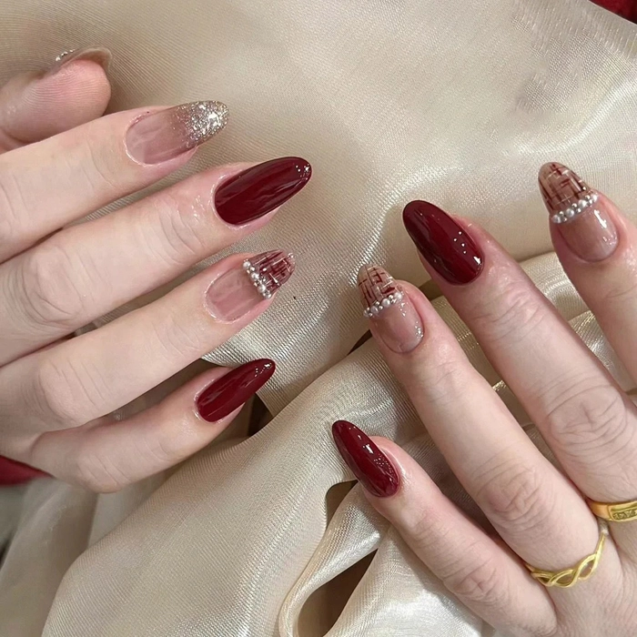 Mẫu nail cho người trung niên tôn da