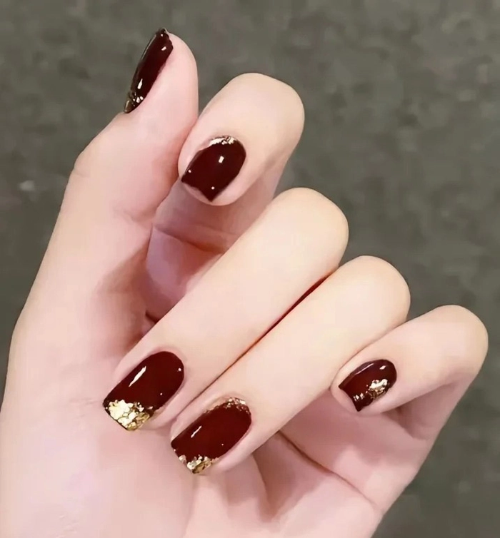 Mẫu nail dành cho người lớn tuổi quý phái