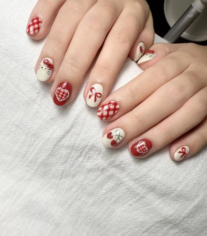 Mẫu nail hình mèo Kitty siêu yêu