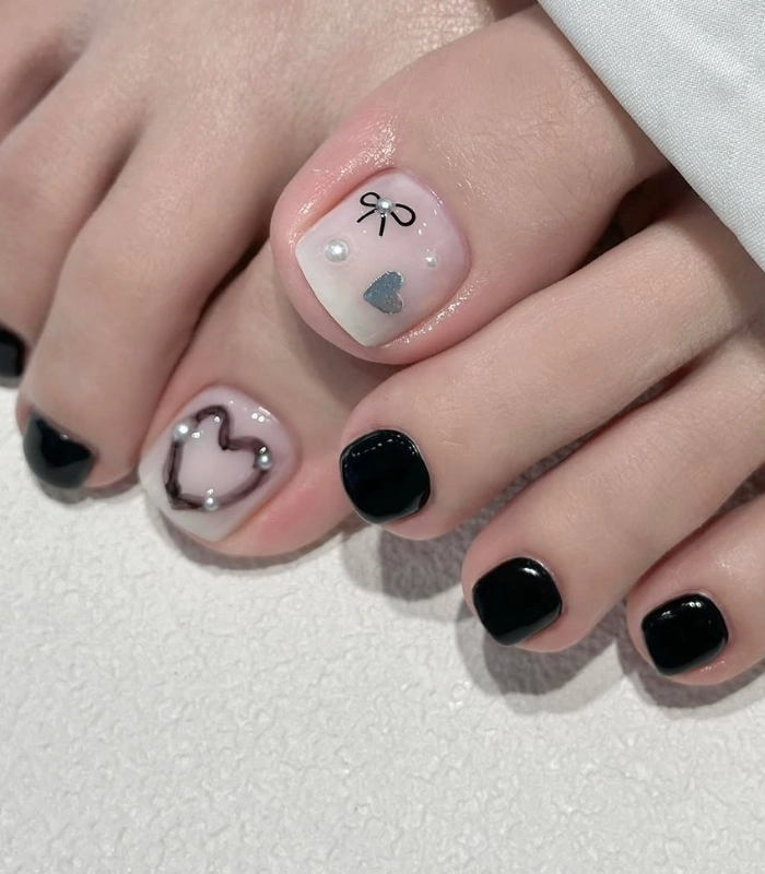 Mẫu nail xinh đơn giản phù hợp chân ngăm