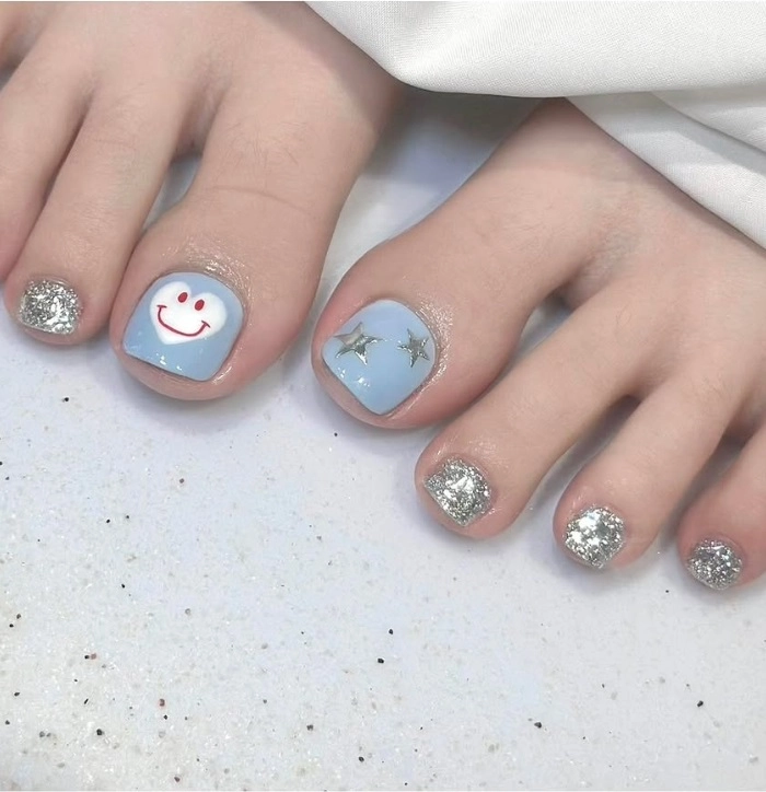 Mẫu nails chân xinh cho hè