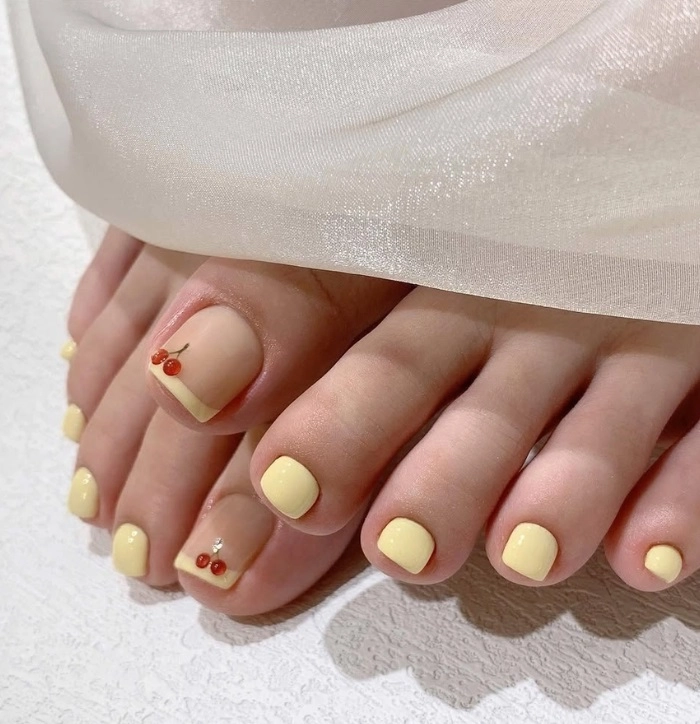 Mẫu nails chân xinh nổi bật