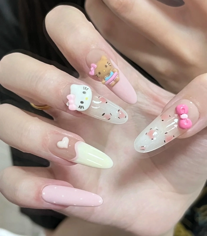Nail Hello Kitty tone trắng hồng