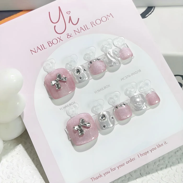 Nail box chân kết hợp đá nhỏ