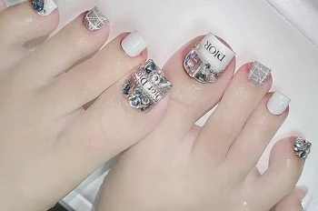 Tuyển chọn 211+ mẫu móng chân Dior sang-xịn-mịn nhìn là mê