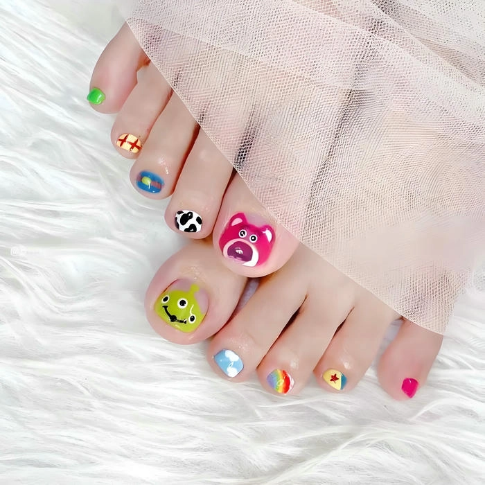 Nail chân gấu dâu phối nhũ