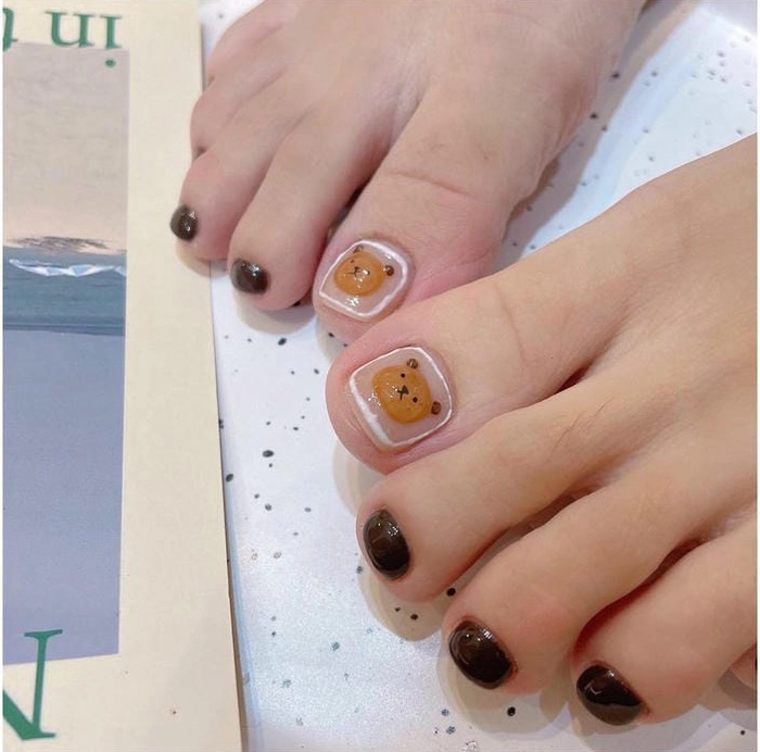 Nail chân gấu nâu cho mùa lễ hội