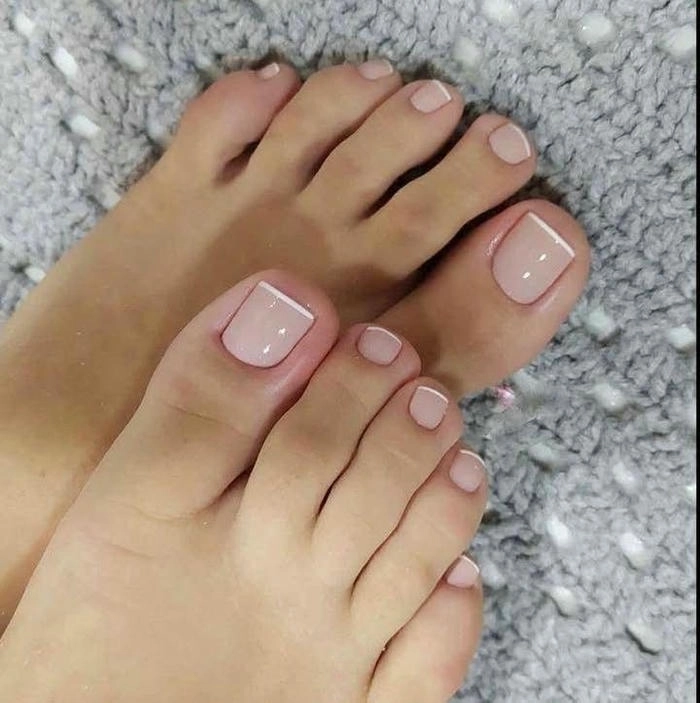 Nail chân màu nude tự nhiên