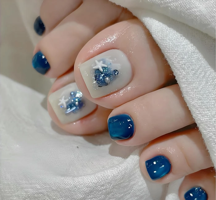 Nail chân màu xanh ngọc sang chảnh