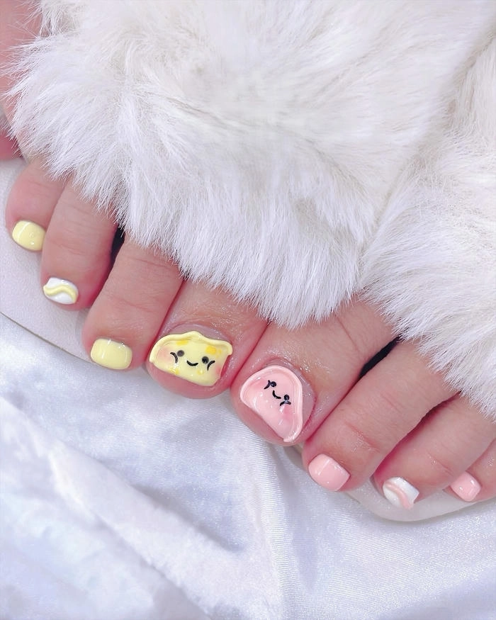Nail chân ngắn màu cam đất