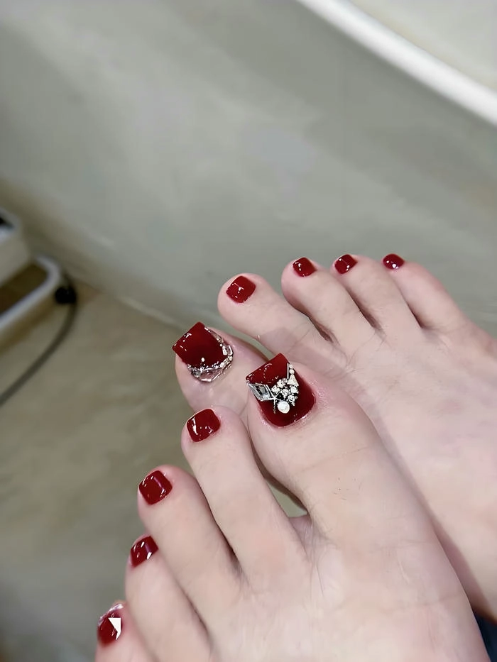 Nail chân nhám đính đá ngón cái