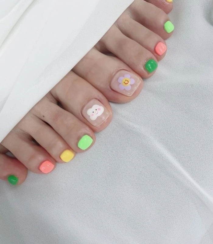 Nail chân nhiều màu phong cách Hàn