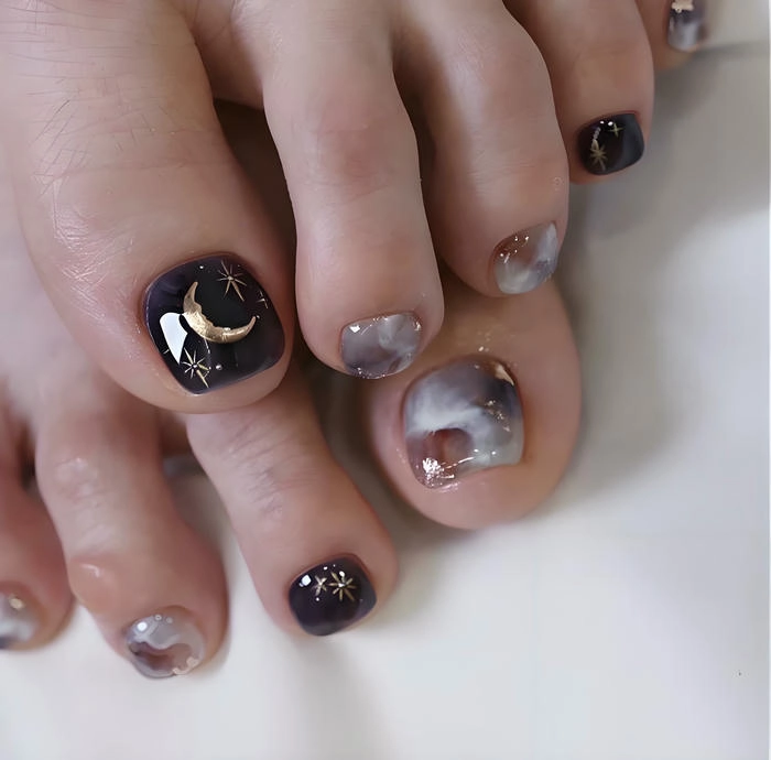 Nail chân vân đá đen huyền bí