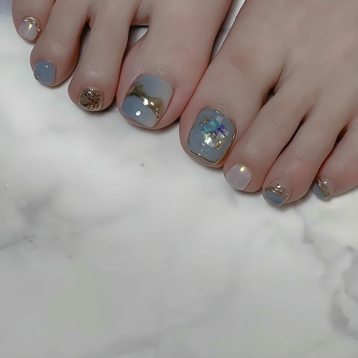 Nail chân xanh ngọc nổi bật nhưng tinh tế