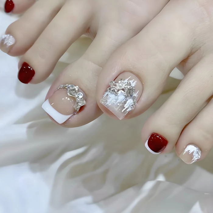 Nail đính đá giọt nước ngón cái