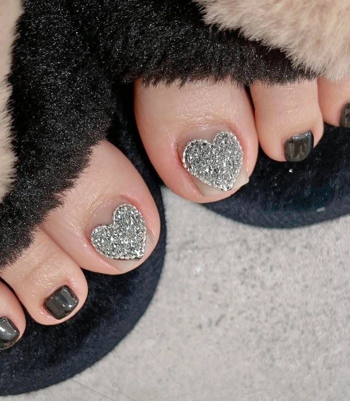 Nail nhũ kim tuyến chân đẹp