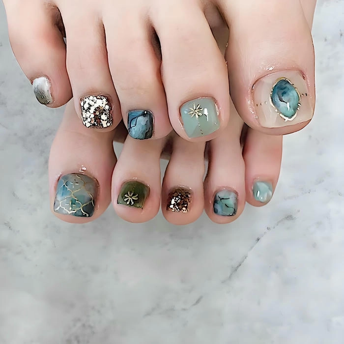 Nail vân đá chân màu khói