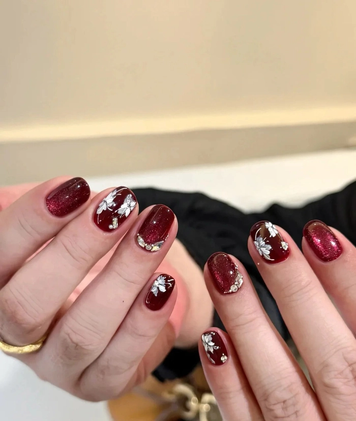 Những mẫu nail dành cho người lớn tuổi đẹp