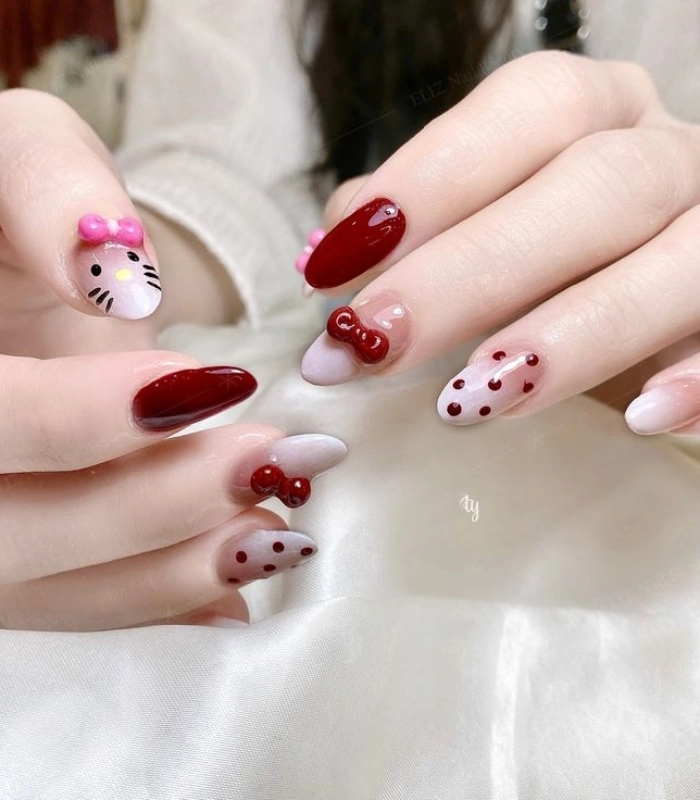 Vẽ móng Hello Kitty đáng yêu