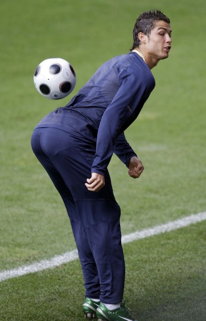 Ảnh Ronaldo meme hài khó đỡ