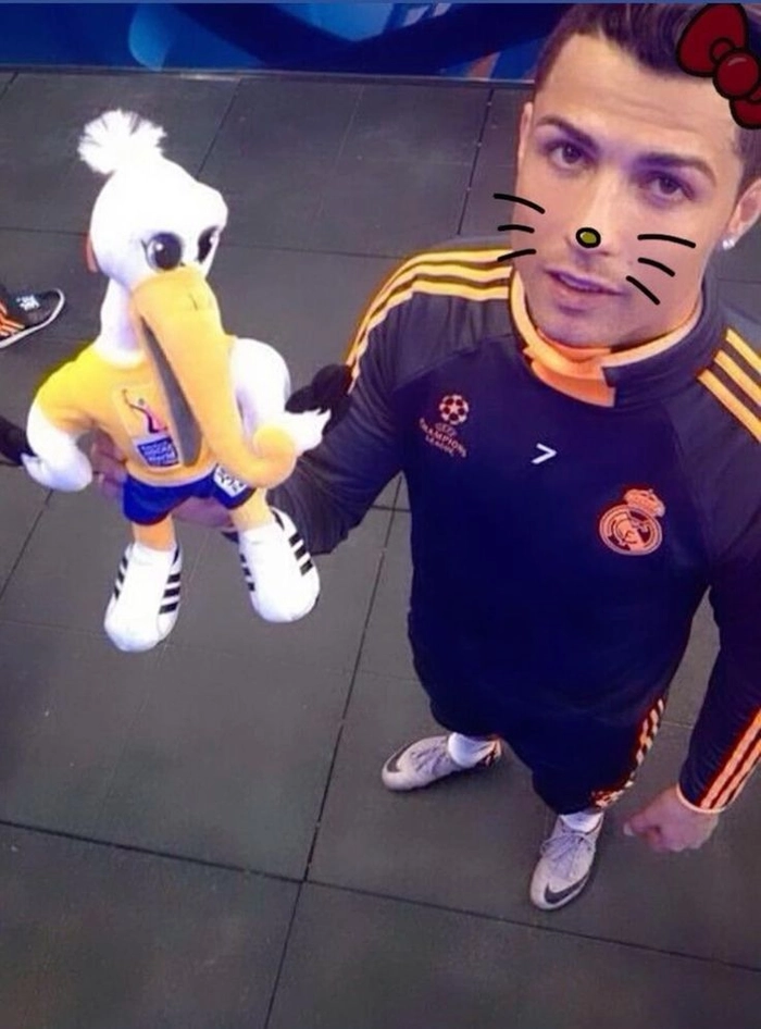 Ảnh meme Ronaldo dùng bình luận