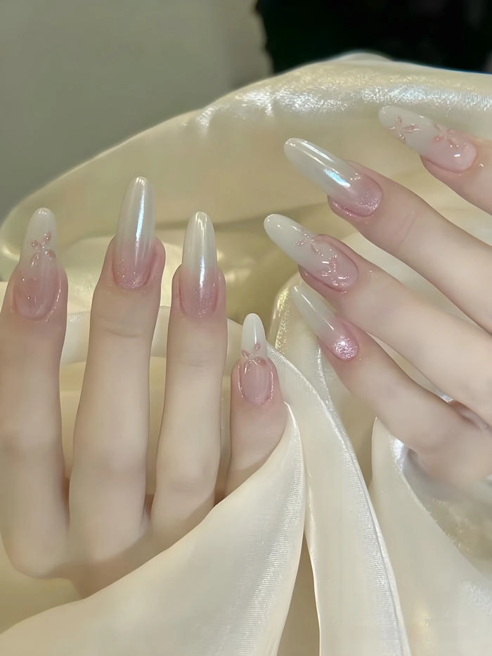 Mẫu móng ngọc trai đơn giản