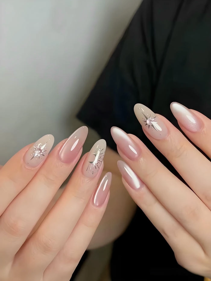 Mẫu nail ngọc trai nhẹ nhàng