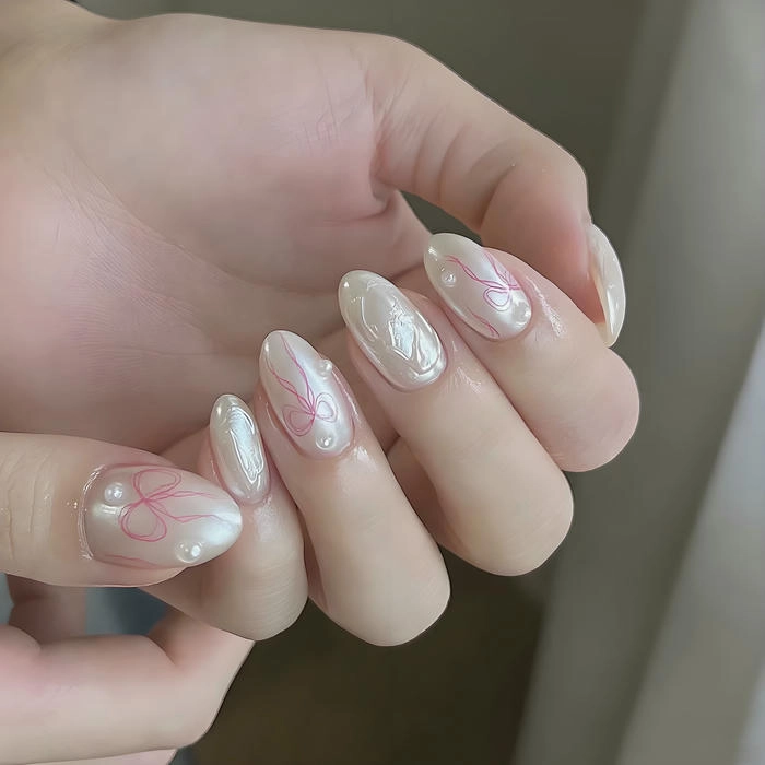 Mẫu nail sơn ngọc trai lấp lánh