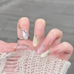 Mẫu nail thạch đính đá nhẹ nhàng