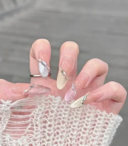Mẫu nail thạch đính đá nhẹ nhàng